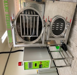 棚板式冷凍乾燥機1